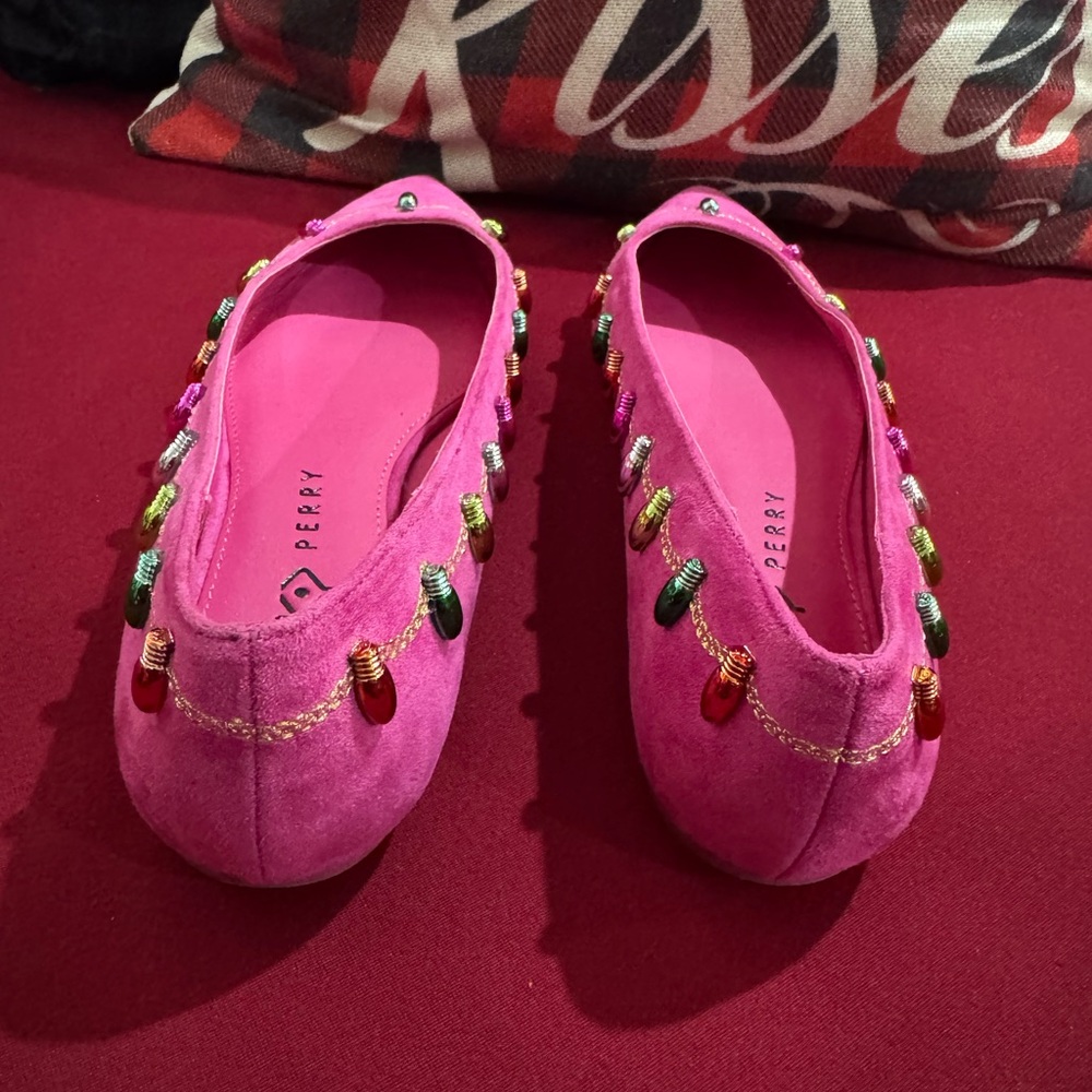 Katy Perry Collections Vibrant Pink Embellished The Christmas Hollies Flats RARE - Picture 7 of 10
